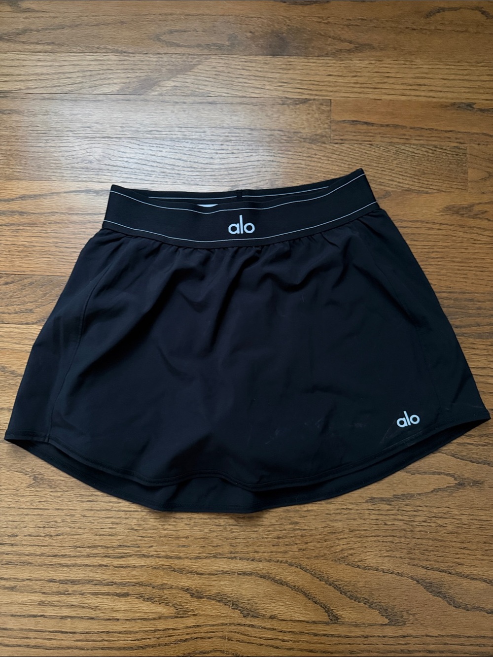 ALO Yoga Black Athletic Skort with Logo Waistband